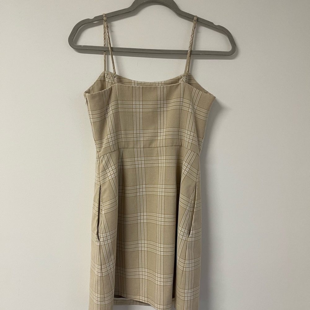 Wilfred Aritzia Isabelle Plaid Mini Dress Tan Cream Slip Cami Size 4 - Picture 9 of 11